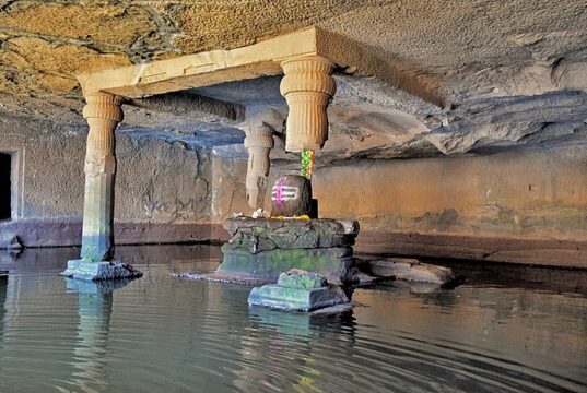 Mahadev Kedareshwar Cave Mystery About End of Kalyug? Kedareshwar Cave Temple